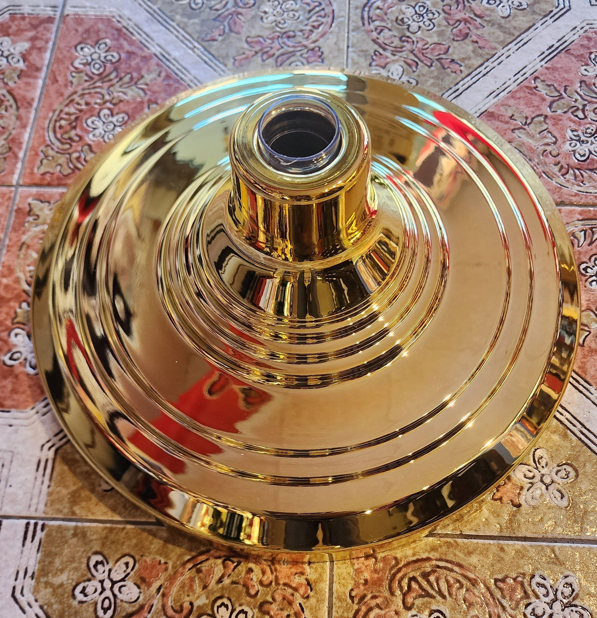 Premier Stand, Gold, Plastic (1"-1.5")